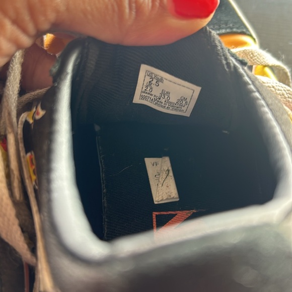 Vans kids size 2.5. Good condition - Picture 5 of 6